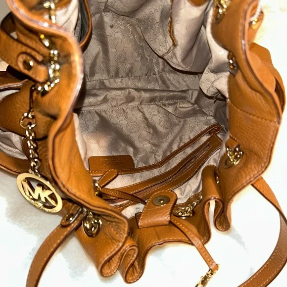 MICHAEL Michael Kors Tan Shoulder Bag - Picture 4 of 15